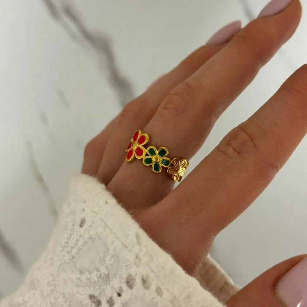 Sku:0222 vintage gold ring with green red flowers Stainless steel +in a gift box